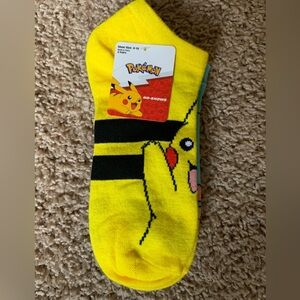 Pokémon ankle sock Pikachu and Squirtle, yellow and blue size 4 to 10‎